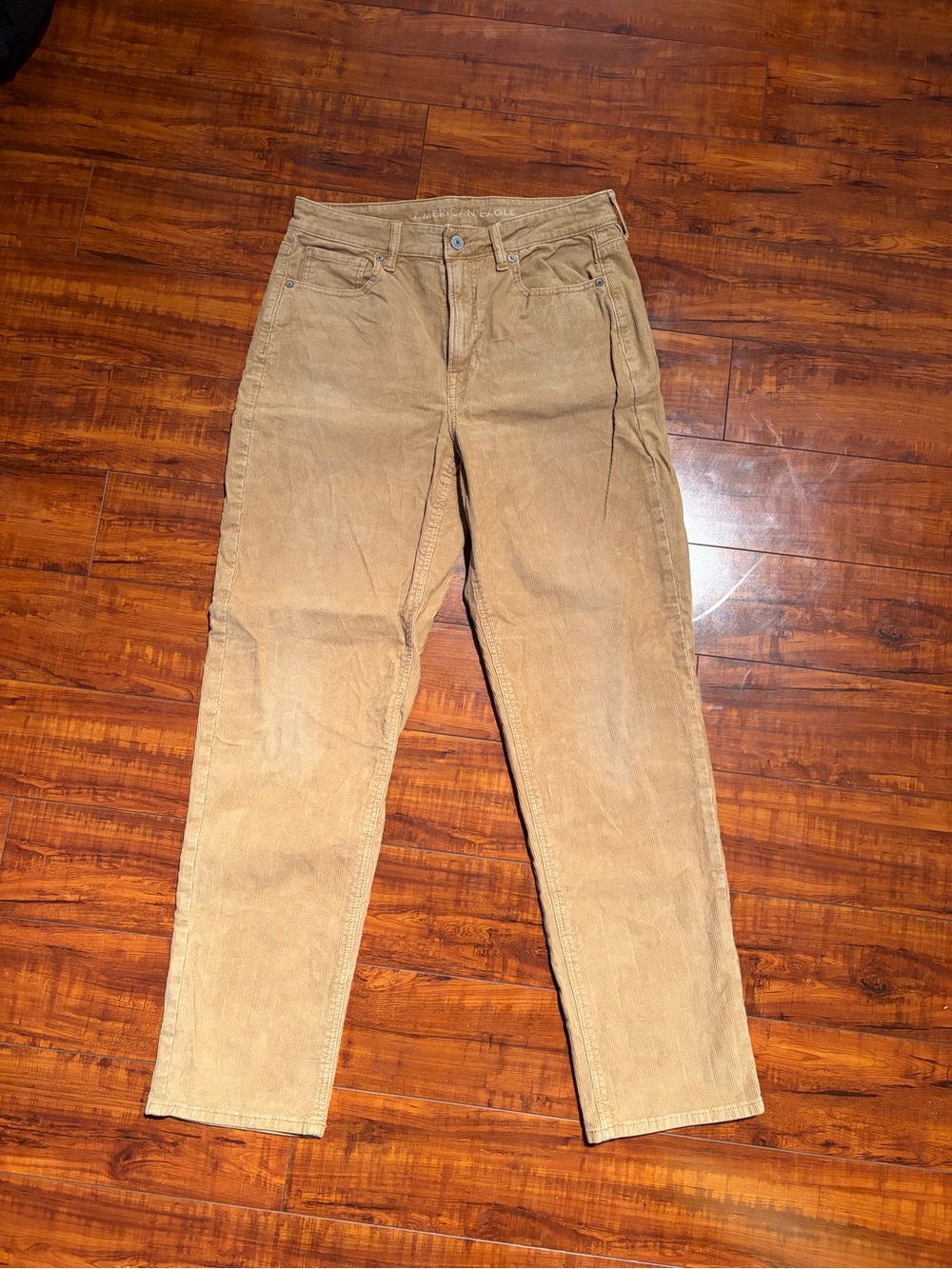 American Eagle Outfitters Mom Straight Corduroys | 8 Long